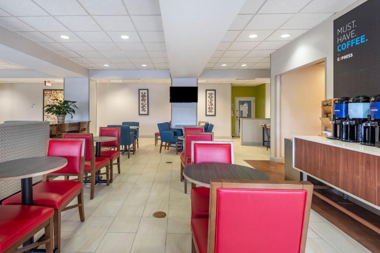 Holiday Inn Express Charlotte West - Gastonia By Ihg Екстериор снимка