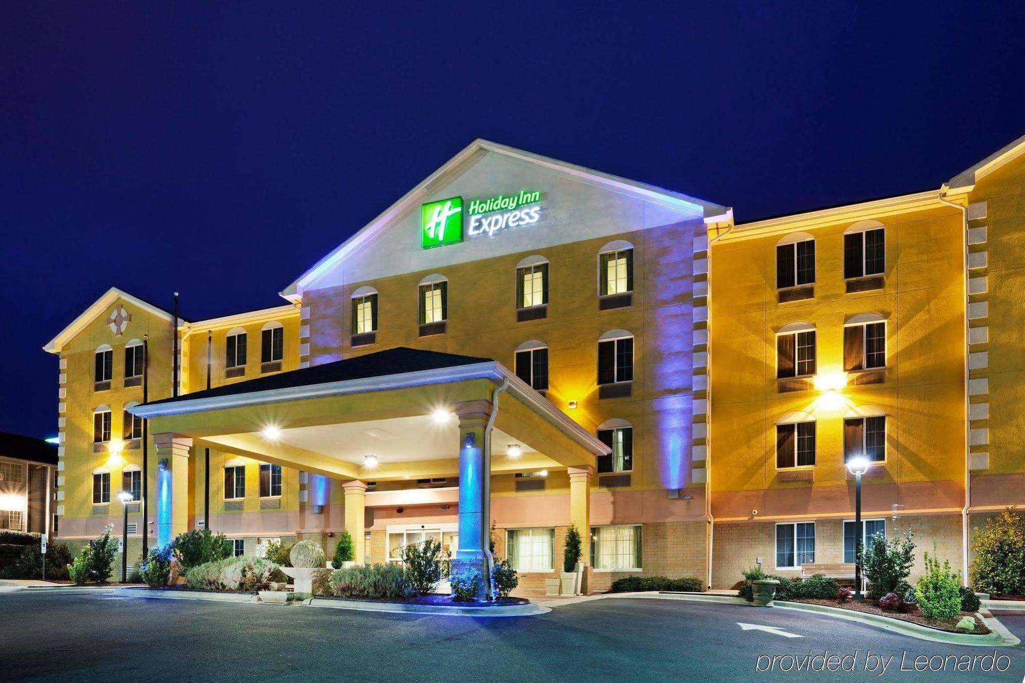 Holiday Inn Express Charlotte West - Gastonia By Ihg Екстериор снимка